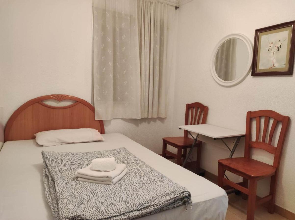 30-3- Бюджетная Комната В Квартире Для 2 Человека, Alicante Apartment Ngoại thất bức ảnh